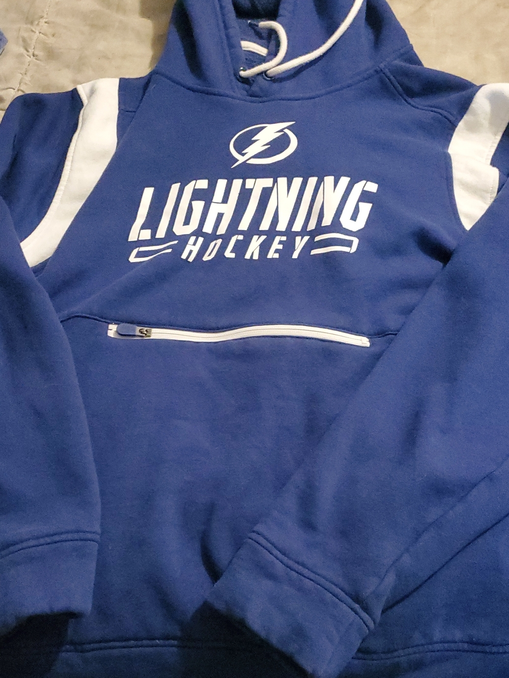 NHL Tampa Bay Lightning Blue & White Pullover Hoodie Fanatics Brand..⚡🏒